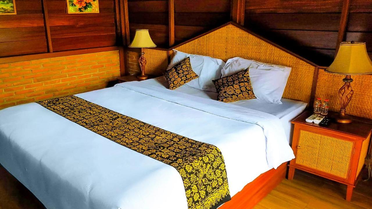 Andung Andung Villa And Resto Бануванги Екстериор снимка