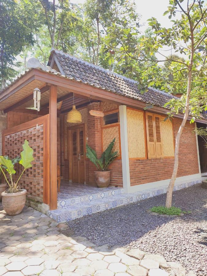 Andung Andung Villa And Resto Бануванги Екстериор снимка